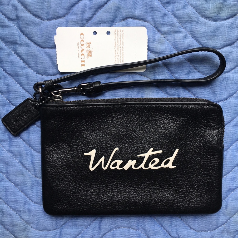 🖤 Coach “Wanted” Small L-Zip Wristlet NWT